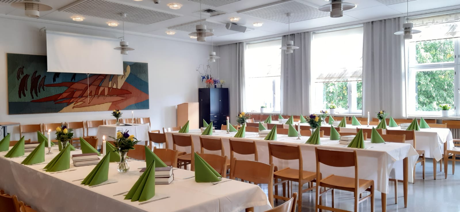 Outokummun seurakuntasali Kuva katetusta seurakuntasalista
