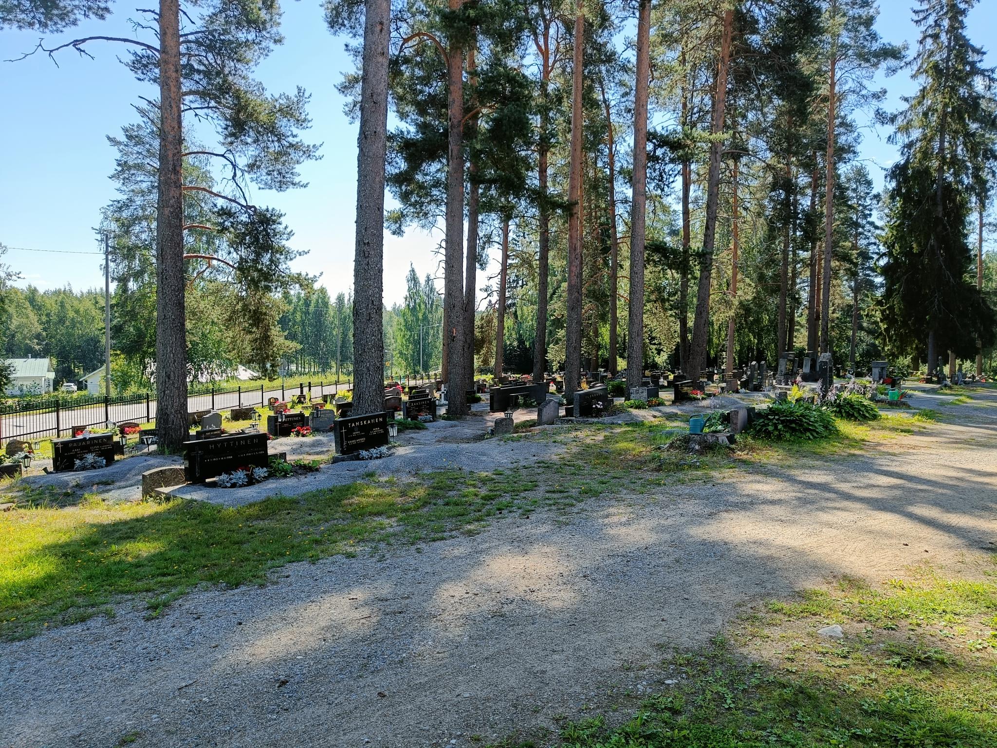 Kirkkomaan hautausmaa, Polvijärvi Kirkkomaan hautausmaa