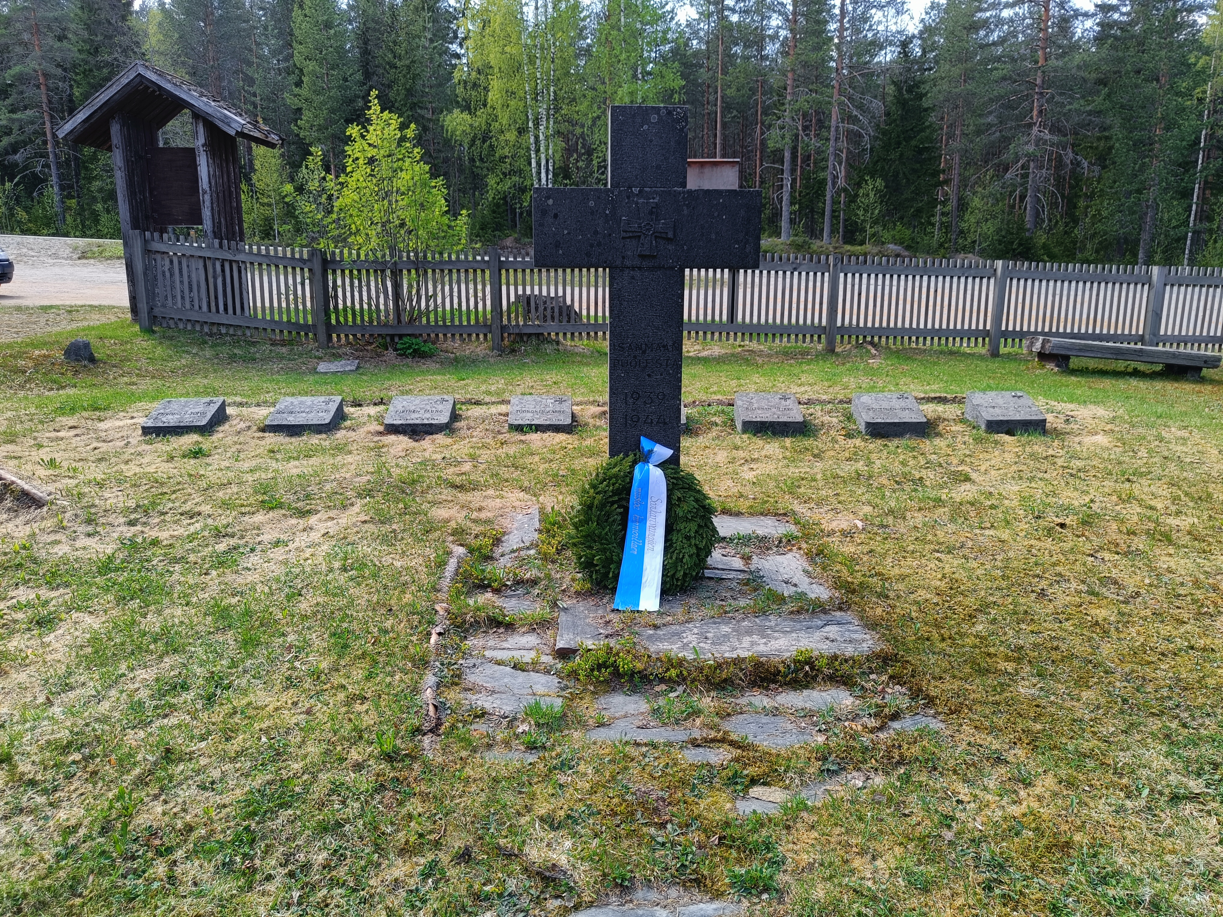 Martonvaaran hautausmaa, Polvijärvi Martonvaaran kappeli ja hautausmaa